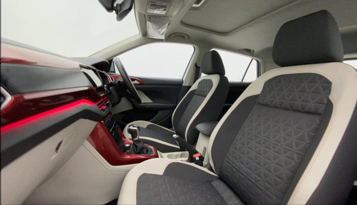 2021 Volkswagen TAIGUN GT PLUS 1.5 TSI DSG, Petrol, Automatic, 19,283 km, Right Side Front Door Cabin