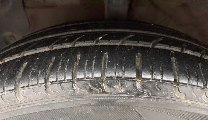 2019 Hyundai NEW SANTRO SPORTZ MT, Petrol, Manual, 90,480 km, Left Front Tyre Tread