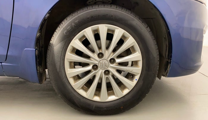 2018 Maruti Ciaz ZETA 1.4  AT PETROL, Petrol, Automatic, 84,490 km, Right Front Wheel