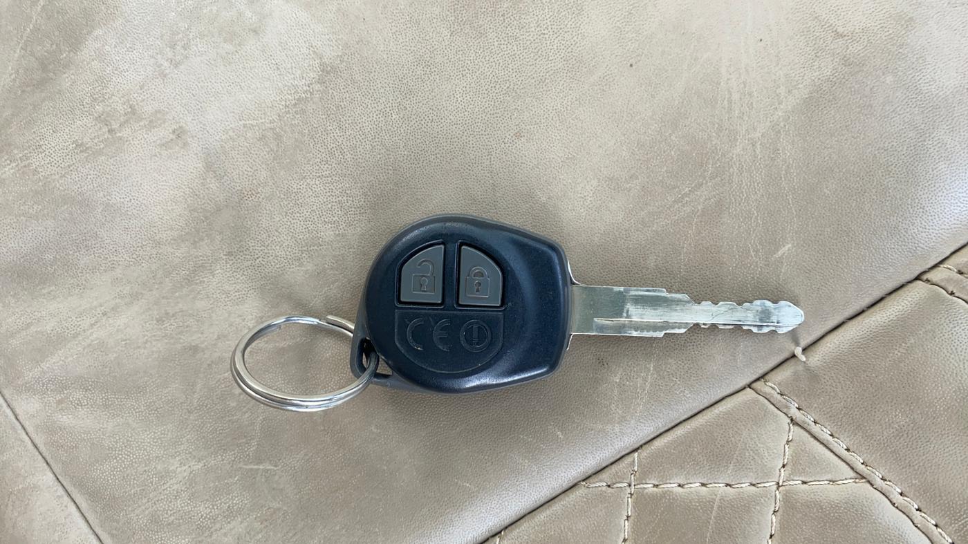 2024 Maruti Dzire VXI, Petrol, Manual, 26,116 km, Key Close Up