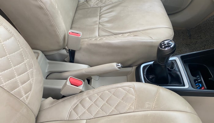 2024 Maruti Dzire VXI, Petrol, Manual, 26,092 km, Gear Lever