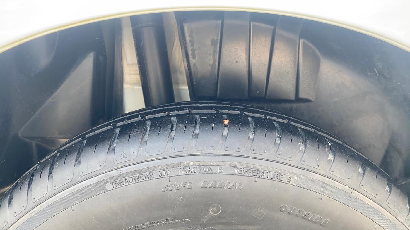 2024 Maruti Dzire VXI, Petrol, Manual, 26,116 km, Right Rear Tyre Tread