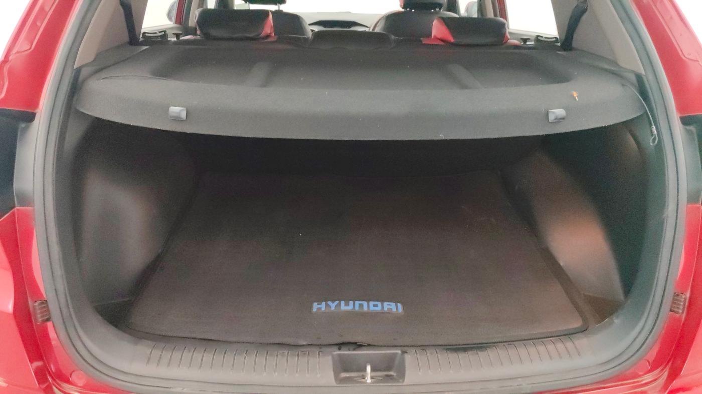 2015 Hyundai Creta SX PLUS 1.6 PETROL, Petrol, Manual, 43,385 km, Boot Inside