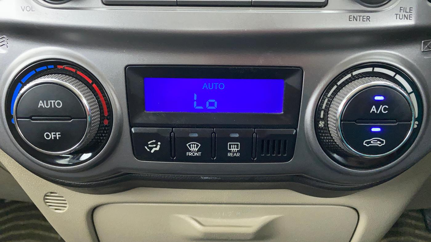 2013 Hyundai i20 MAGNA O 1.2, Petrol, Manual, 31,336 km, Automatic Climate Control
