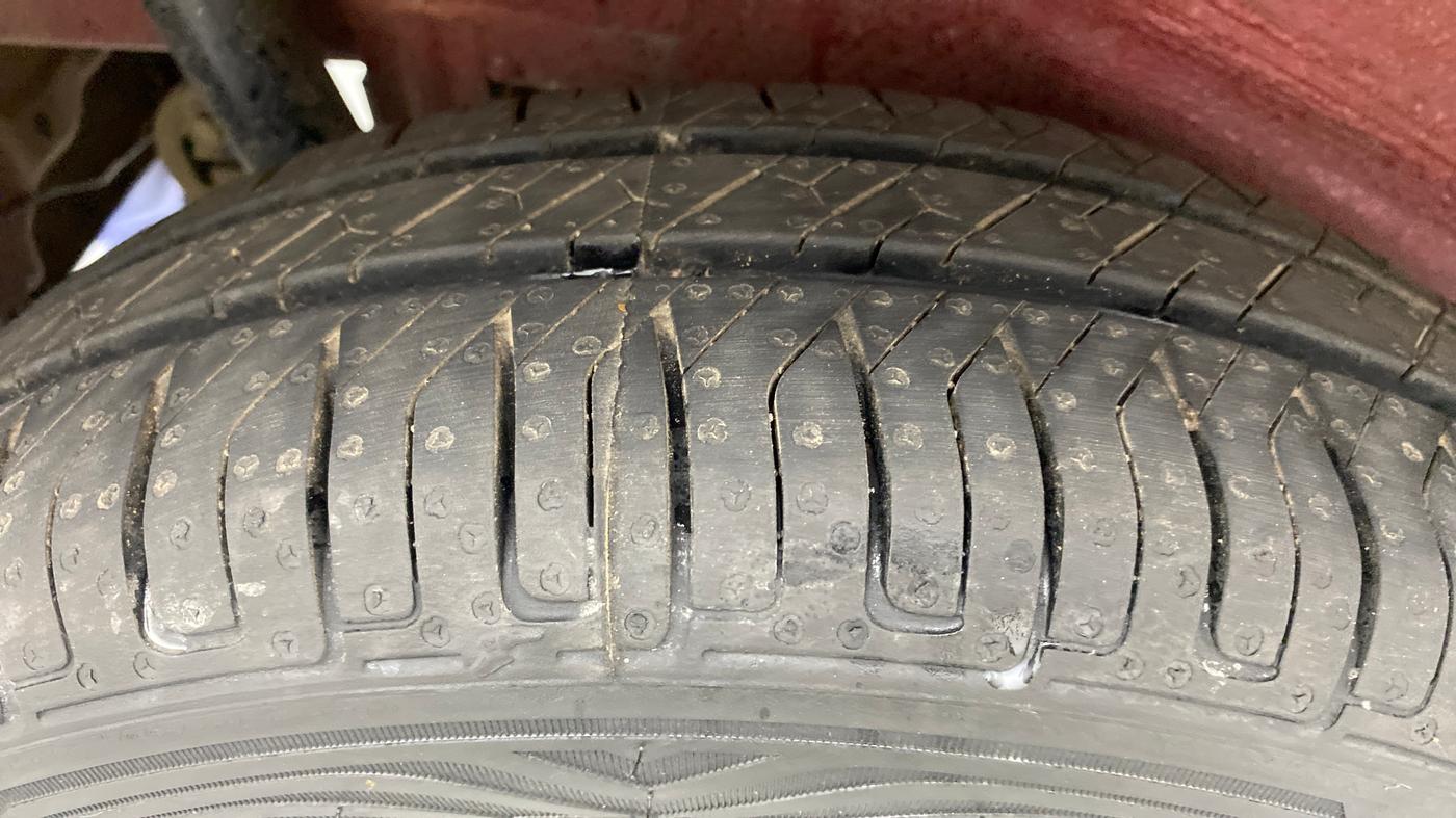 2010 Maruti Wagon R 1.0 VXI, Petrol, Manual, 27,469 km, Right Rear Tyre Tread