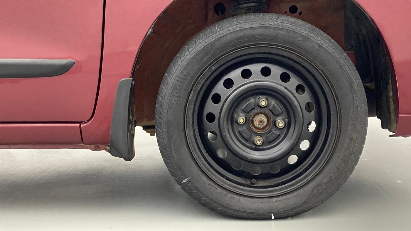 2010 Maruti Wagon R 1.0 VXI, Petrol, Manual, 27,469 km, Right Front Wheel