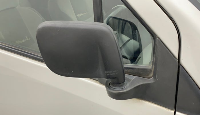 2010 Maruti Wagon R 1.0 VXI, Petrol, Manual, 59,180 km, Right rear-view mirror - ORVM switch has minor damage