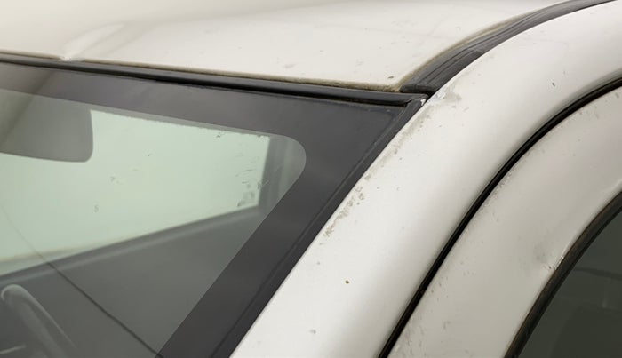 2010 Maruti Wagon R 1.0 VXI, Petrol, Manual, 59,180 km, Left A pillar - Slightly dented