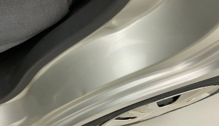 2010 Maruti Wagon R 1.0 VXI, Petrol, Manual, 59,180 km, Left C pillar - Slightly dented