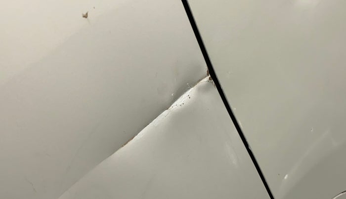 2010 Maruti Wagon R 1.0 VXI, Petrol, Manual, 59,180 km, Right quarter panel - Slightly rusted
