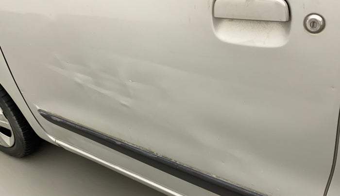 2010 Maruti Wagon R 1.0 VXI, Petrol, Manual, 59,180 km, Front passenger door - Slightly dented