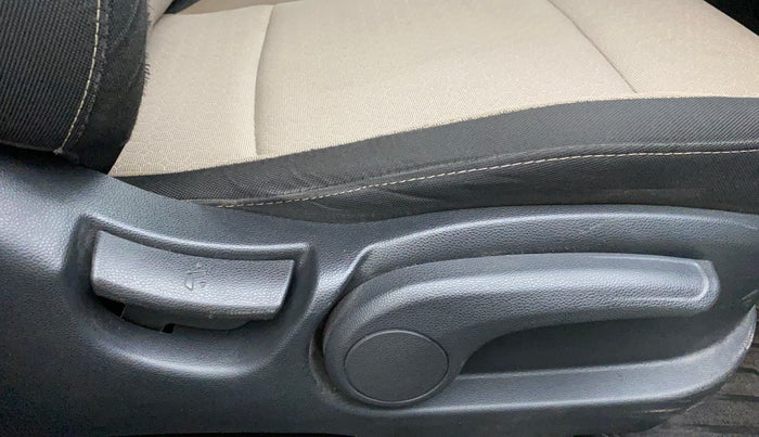 2015 Hyundai Elite i20 ASTA 1.2, Petrol, Manual, 87,488 km, Driver Side Adjustment Panel