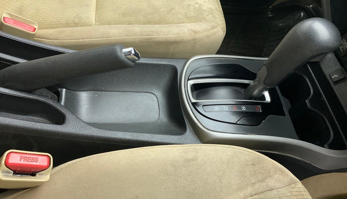 2018 Honda City V CVT, Petrol, Automatic, 46,221 km, Gear Lever