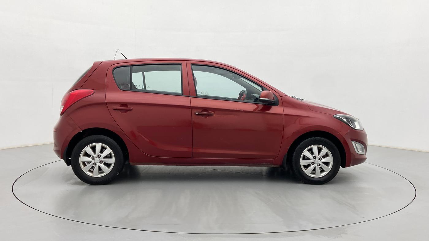 2013 Hyundai i20 SPORTZ 1.4 CRDI, Diesel, Manual, 1,22,625 km, Right Side View