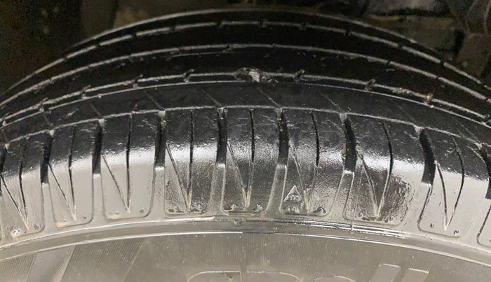 2017 Maruti Vitara Brezza ZDI PLUS, Diesel, Manual, 82,816 km, Right Front Tyre Tread