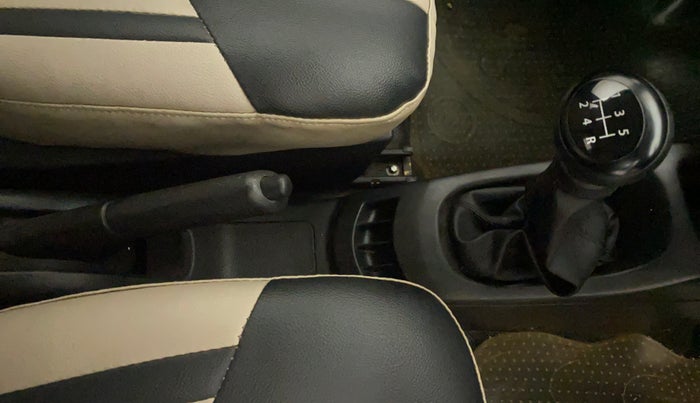 2015 Maruti Wagon R 1.0 LXI CNG, CNG, Manual, 30,014 km, Gear Lever