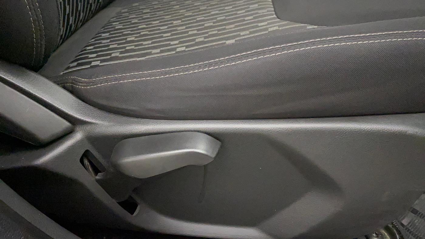 2020 Ford New Figo TITANIUM 1.2 PETROL MT, Petrol, Manual, 10,342 km, Driver Side Adjustment Panel
