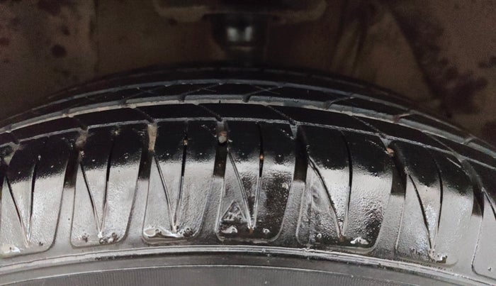 2022 Maruti BREZZA ZXI, Petrol, Manual, 15,886 km, Right Front Tyre Tread