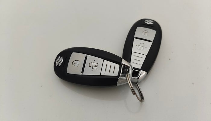 2022 Maruti BREZZA ZXI, Petrol, Manual, 15,886 km, Key Close Up