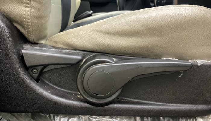 2015 Tata Zest XMS PETROL, Petrol, Manual, 97,267 km, Driver Side Adjustment Panel