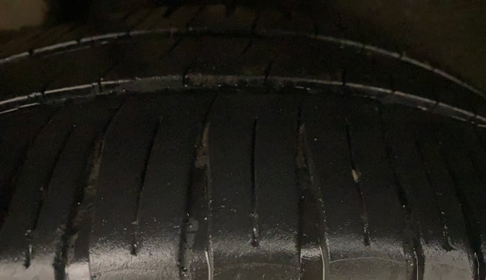 2016 Volkswagen Ameo HIGHLINE1.5L, Diesel, Manual, 93,203 km, Right Rear Tyre Tread