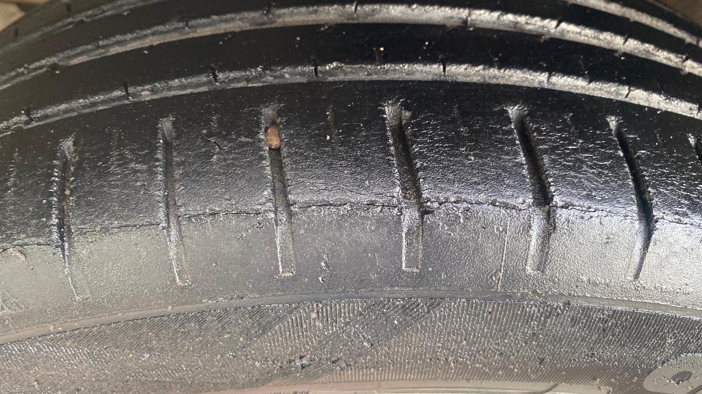 2021 Maruti Baleno ZETA PETROL 1.2, Petrol, Manual, 59,655 km, Left Front Tyre Tread