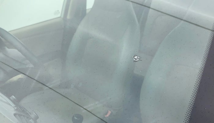 2011 Hyundai i10 MAGNA 1.2 KAPPA2, Petrol, Manual, 72,861 km, Front windshield - Minor spot on windshield