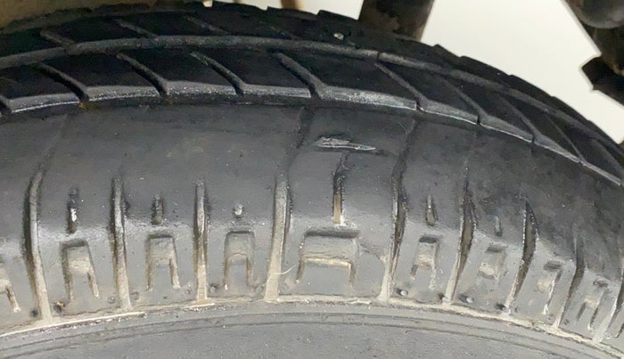 2018 Maruti Wagon R 1.0 LXI CNG OPT, CNG, Manual, 98,065 km, Left Rear Tyre Tread