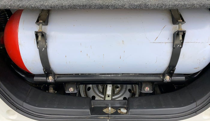 2018 Maruti Wagon R 1.0 LXI CNG OPT, CNG, Manual, 98,065 km, Boot Inside