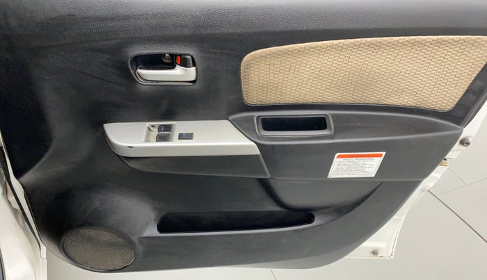 2018 Maruti Wagon R 1.0 LXI CNG OPT, CNG, Manual, 98,065 km, Driver Side Door Panels Control
