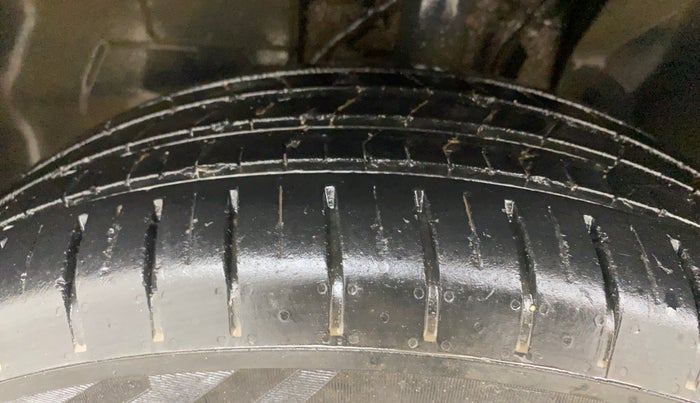 2023 Tata PUNCH ACCOMPLISHED AMT, Petrol, Automatic, 15,858 km, Left Front Tyre Tread