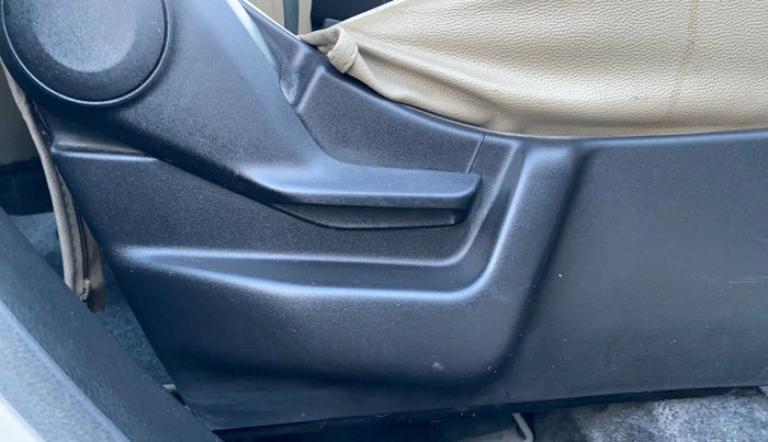 2019 Maruti New Wagon-R ZXI 1.2 AMT, Petrol, Automatic, 85,022 km, Driver Side Adjustment Panel