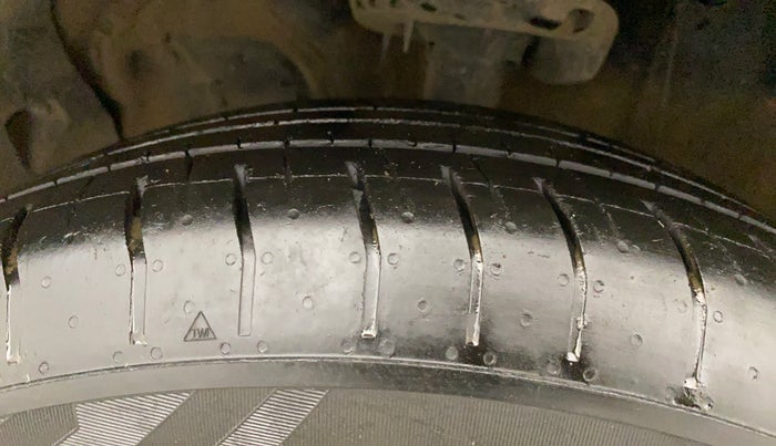 2024 Hyundai Creta E 1.5 PETROL, Petrol, Manual, 20,038 km, Left Front Tyre Tread