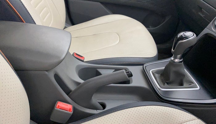 2024 Hyundai Creta E 1.5 PETROL, Petrol, Manual, 20,038 km, Gear Lever