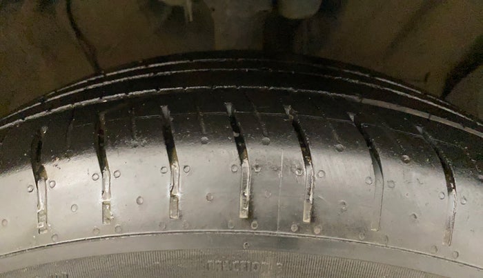 2024 Hyundai Creta E 1.5 PETROL, Petrol, Manual, 20,038 km, Right Front Tyre Tread