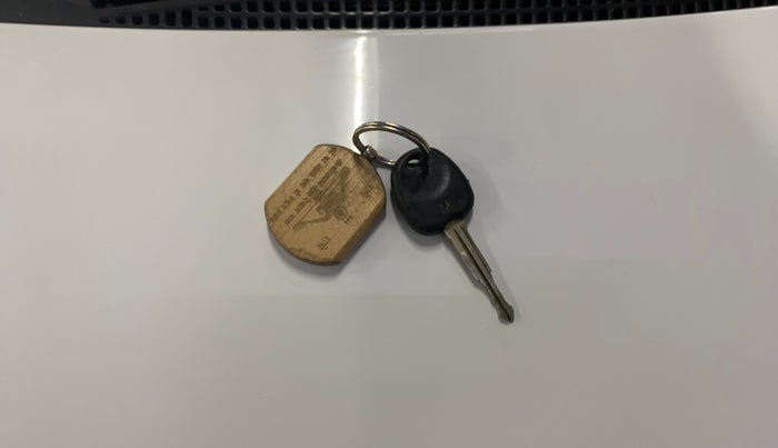 2016 Hyundai Eon ERA +, Petrol, Manual, 47,904 km, Key Close Up