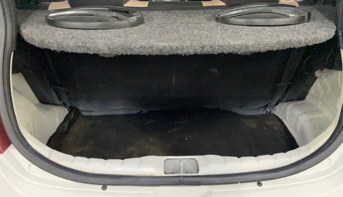 2016 Hyundai Eon ERA +, Petrol, Manual, 47,904 km, Boot Inside