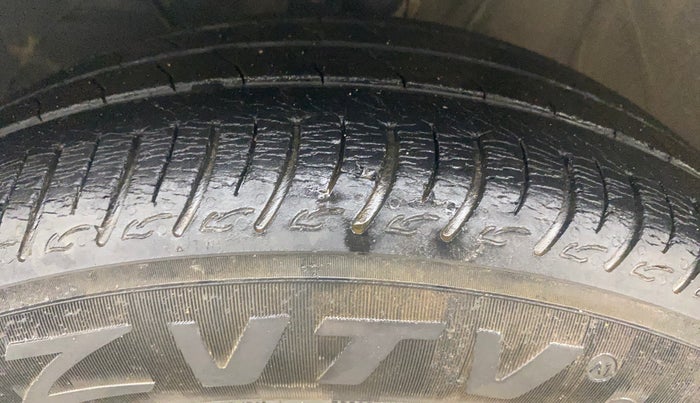 2019 Maruti Baleno DELTA PETROL 1.2, Petrol, Manual, 55,801 km, Left Front Tyre Tread