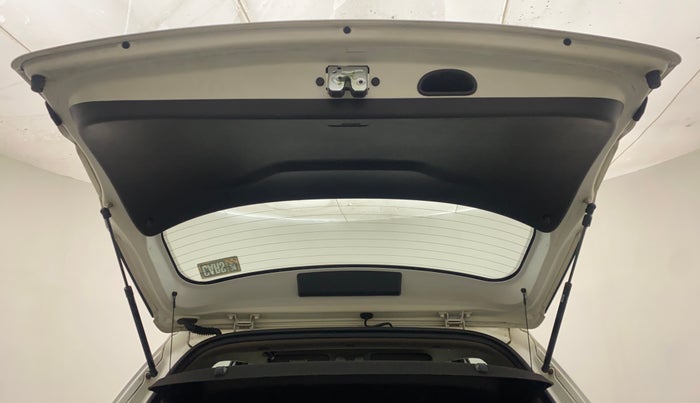 2017 Hyundai Creta SX PLUS AT 1.6 PETROL, Petrol, Automatic, 91,142 km, Boot Door Open