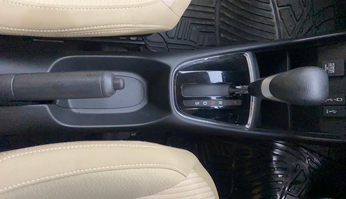 2023 Honda Amaze 1.2L I-VTEC VX CVT, Petrol, Automatic, 5,709 km, Gear Lever