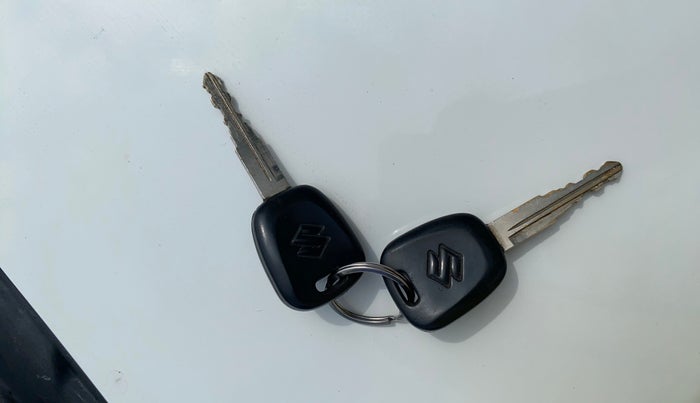 2014 Maruti Wagon R 1.0 LXI, Petrol, Manual, 80,116 km, Key Close Up