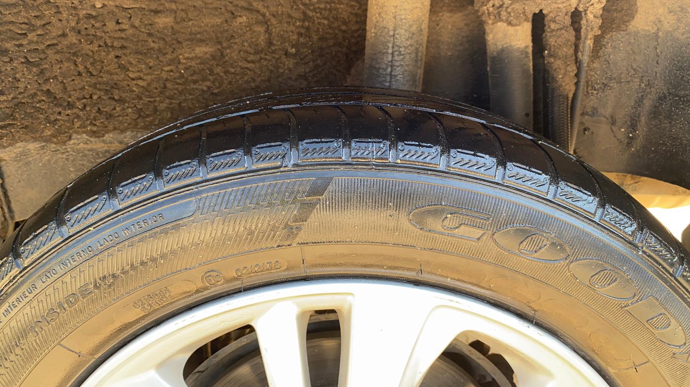 2018 Toyota YARIS VX CVT, Petrol, Automatic, 66,129 km, Left Rear Tyre Tread