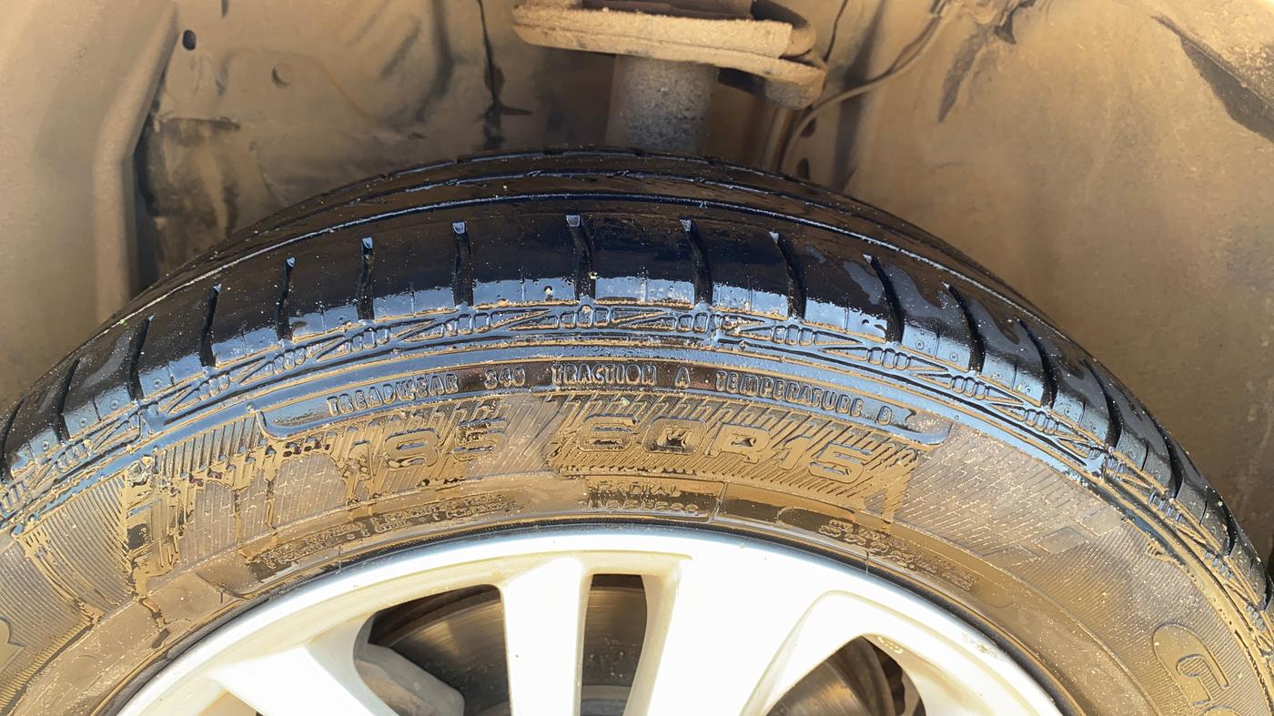 2018 Toyota YARIS VX CVT, Petrol, Automatic, 66,129 km, Left Front Tyre Tread