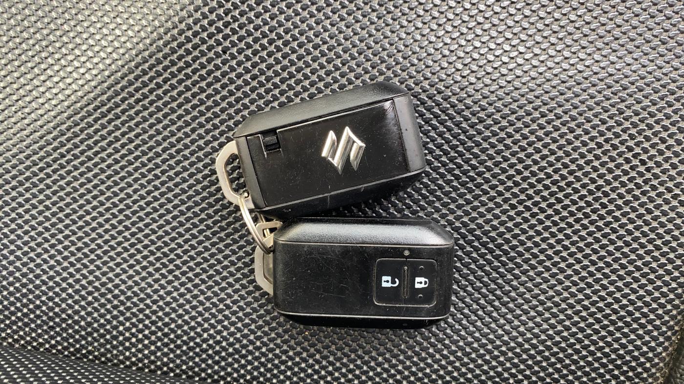 2019 Maruti Baleno ZETA PETROL 1.2, Petrol, Manual, 25,846 km, Key Close Up