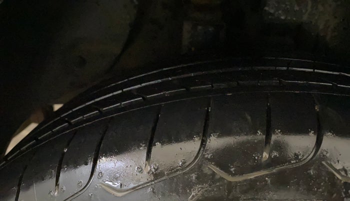 2017 Hyundai Creta SX PLUS 1.6 PETROL, Petrol, Manual, 67,686 km, Right Rear Tyre Tread