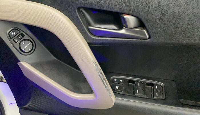 2017 Hyundai Creta SX PLUS 1.6 PETROL, Petrol, Manual, 67,686 km, Driver Side Door Panels Control