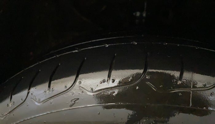 2017 Hyundai Creta SX PLUS 1.6 PETROL, Petrol, Manual, 67,686 km, Right Front Tyre Tread