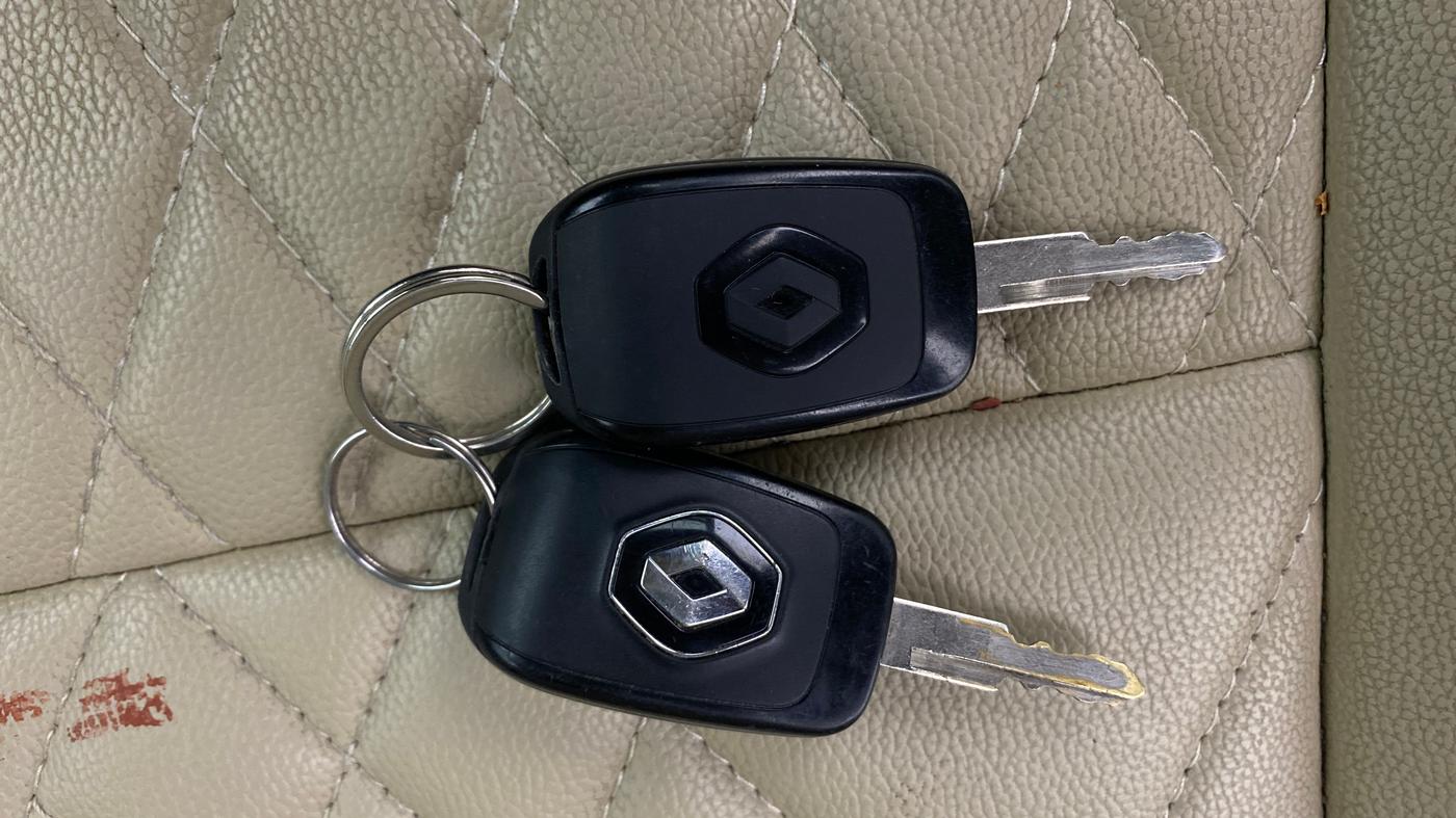 2025 Renault Kwid RXL 1.0 (O), CNG, Manual, 19,940 km, Key Close Up