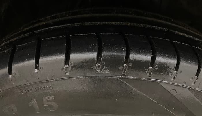 2017 Honda City 1.5L I-DTEC V, Diesel, Manual, 1,03,670 km, Right Front Tyre Tread