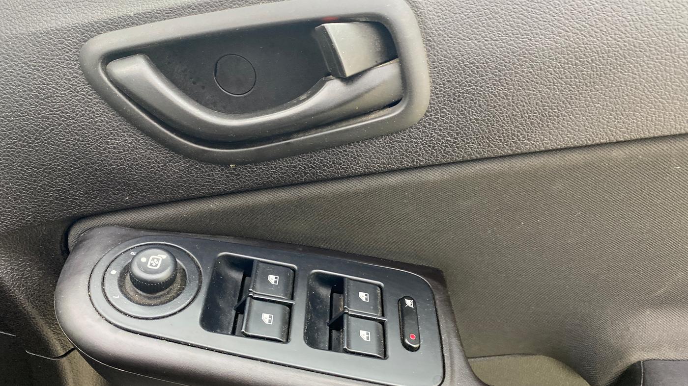 2017 Tata Zest XMS 75PS DIESEL, Diesel, Manual, 62,845 km, Driver Side Door Panels Control